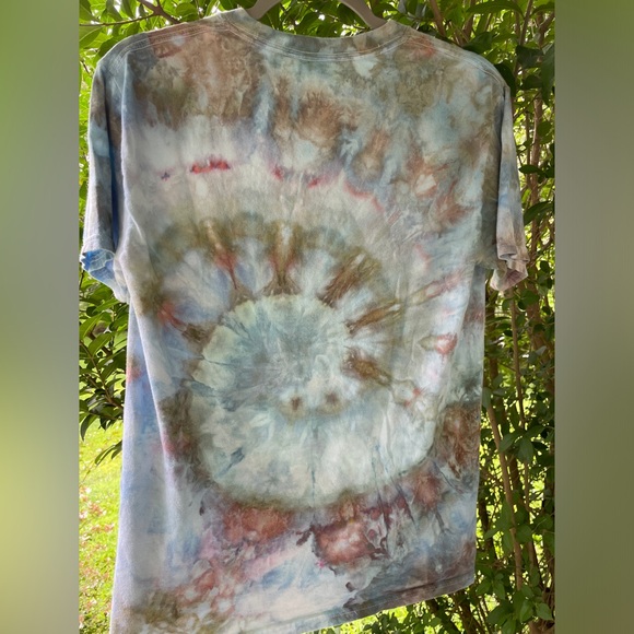 Fossils&Shells: One of a Kind Ice Dyed T-shirt - Spiral - Men’s/Unisex Small - Picture 8 of 12